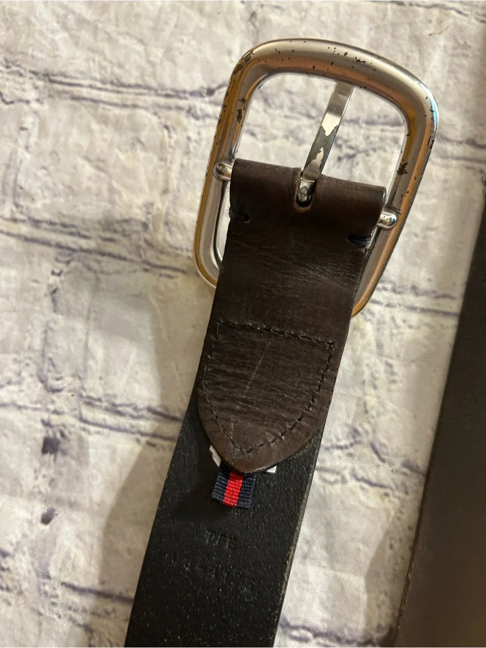 TOMMY HILFIGER DK BROWN LEATHER SIZE MEDIUM & PEPE JEANS TOMMY BUCKLE 36 BELTS